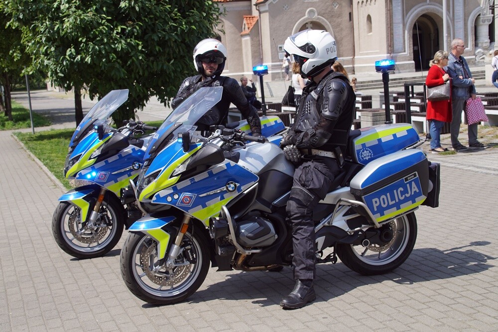 W sobotę na rynku odbyła się kolejna akcja z cyklu "Motoserce", organizowana przez klub motocyklowy Road Runners MC Poland Chapter Ruda Śląska oraz Stowarzyszenie Motocyklistów. 

fot. Karolina Bauszek