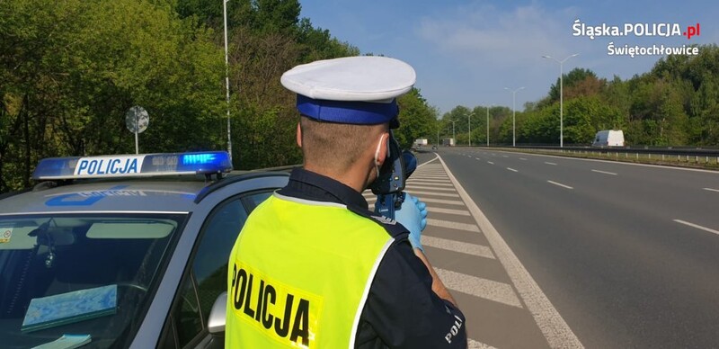 Mundurowi z świętochłowickiej, rudzkiej i chorzowskiej drogówki prowadzili kontrole na DTŚ