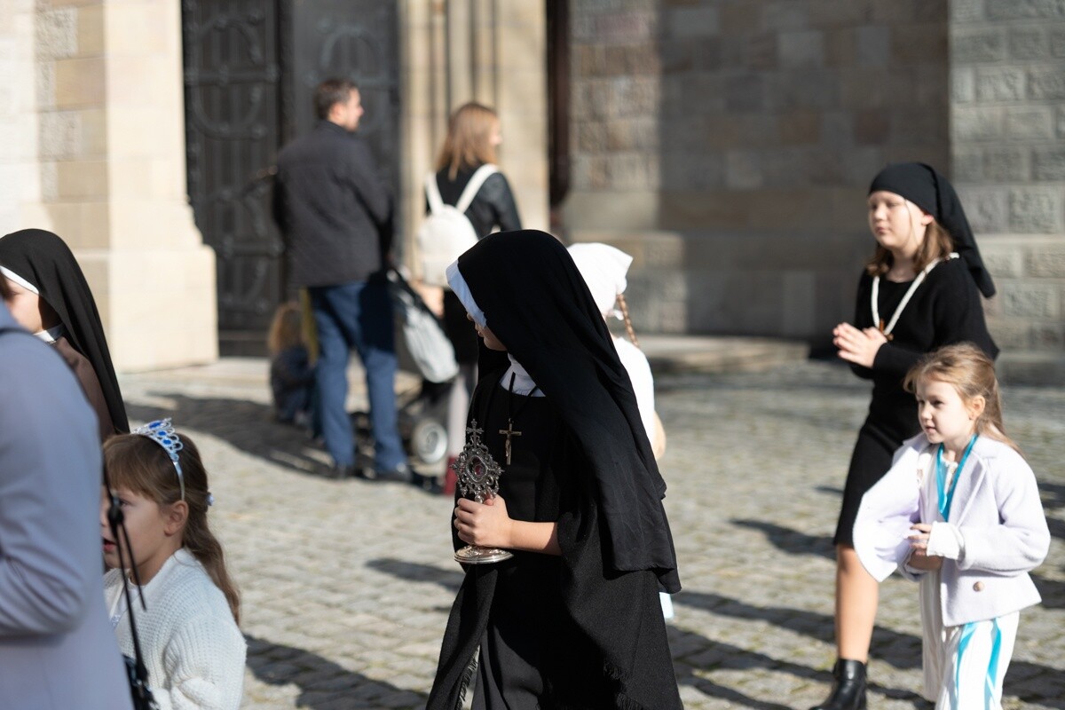 Najmłodsi mieszkańcy Kochłowic wyjątkowo uczcili Uroczystość Wszystkich Świętych. / fot. Marek Faber
