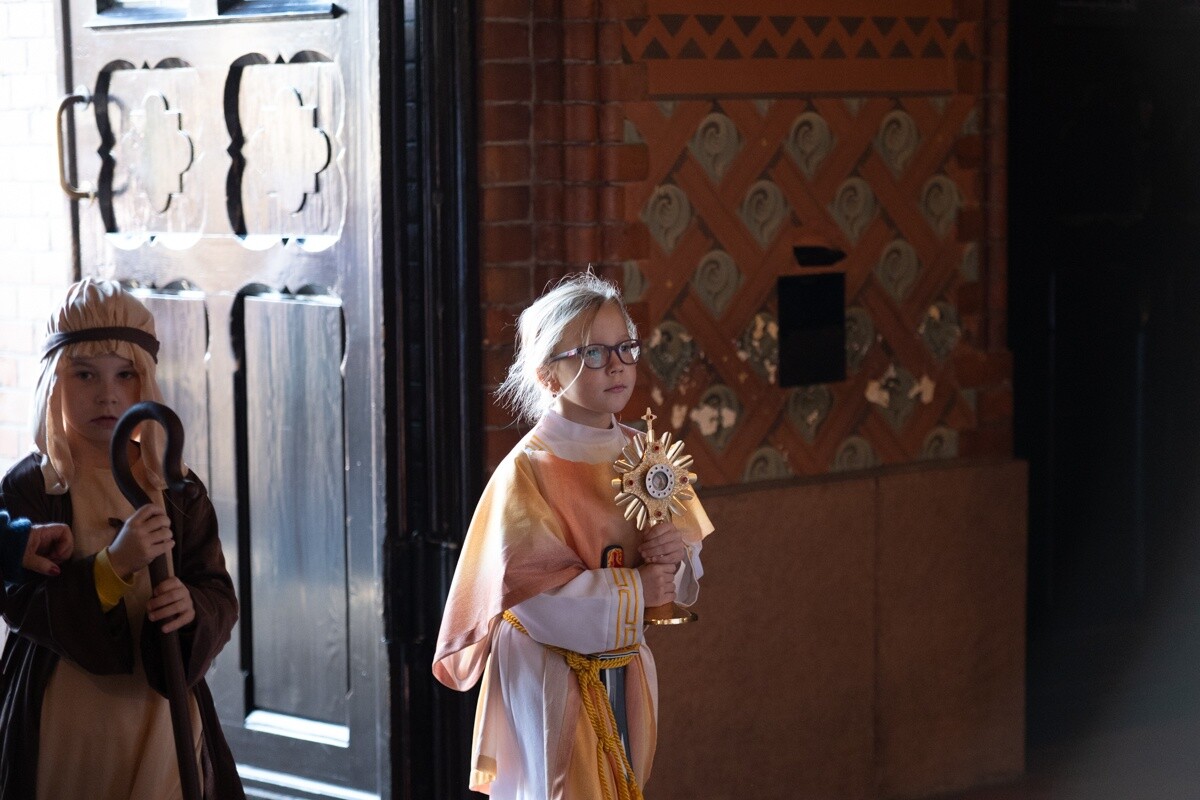 Najmłodsi mieszkańcy Kochłowic wyjątkowo uczcili Uroczystość Wszystkich Świętych. / fot. Marek Faber