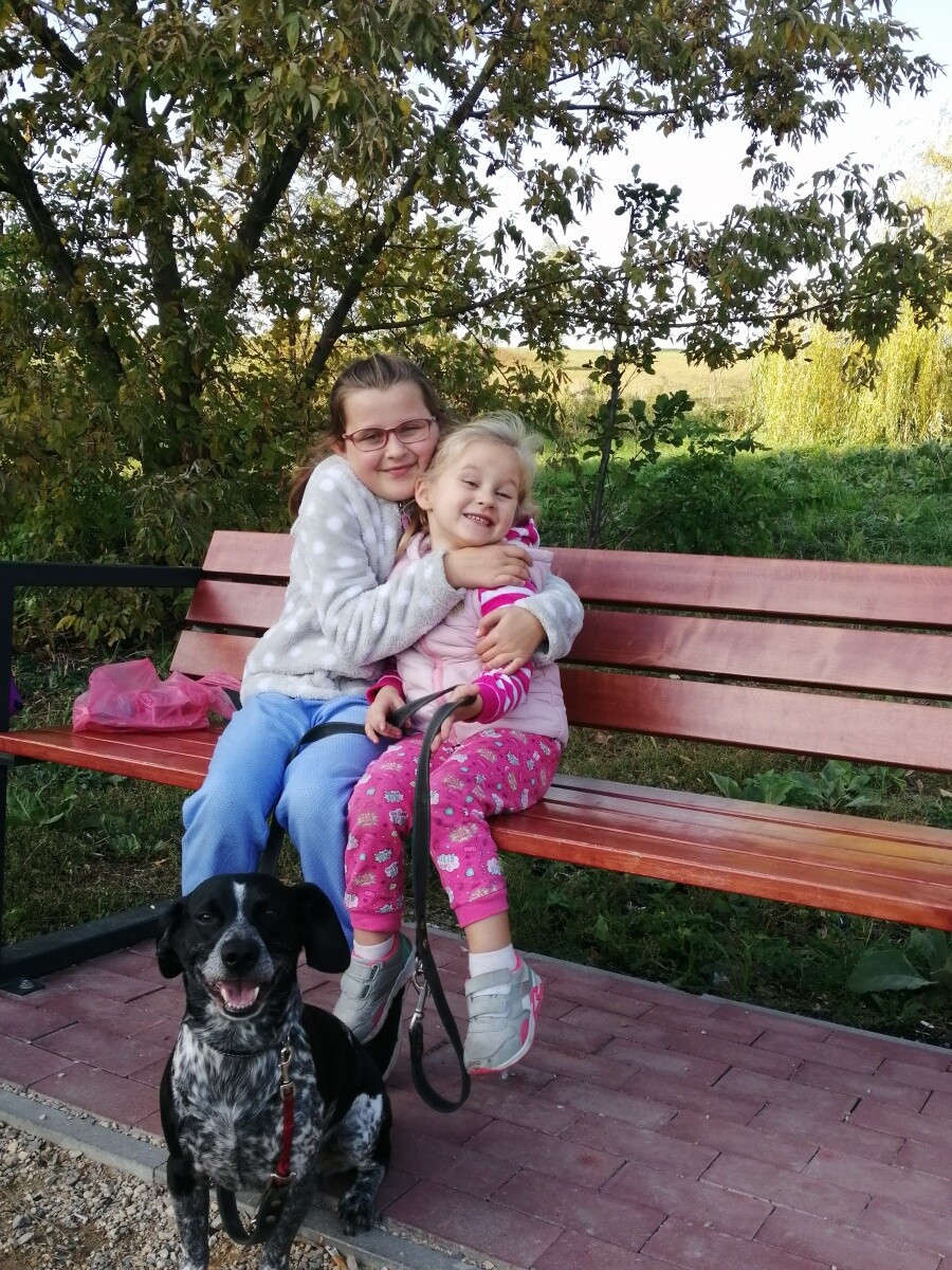 Emilka i jagoda na spacerze z pieskiem lulu
dzielnica: Bielszowice 