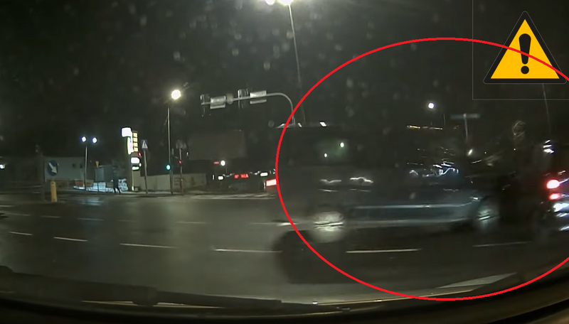Nie zatrzymał się na czerwonym świetle i doprowadził do zderzenia! [FILM]