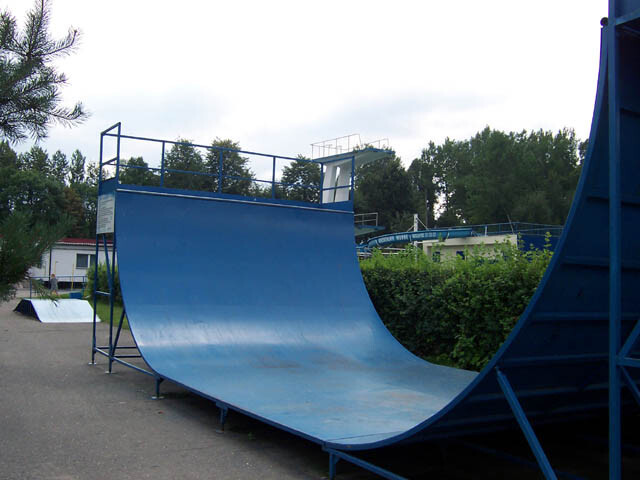 Nowy Bytom - Kąpielisko - ul. Ratowników