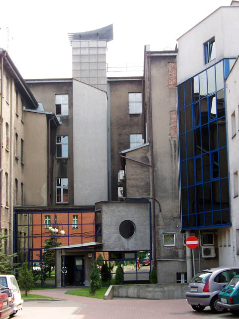 Nowy Bytom - Urząd Miejski (wejście tylne) - ul. Niedurnego