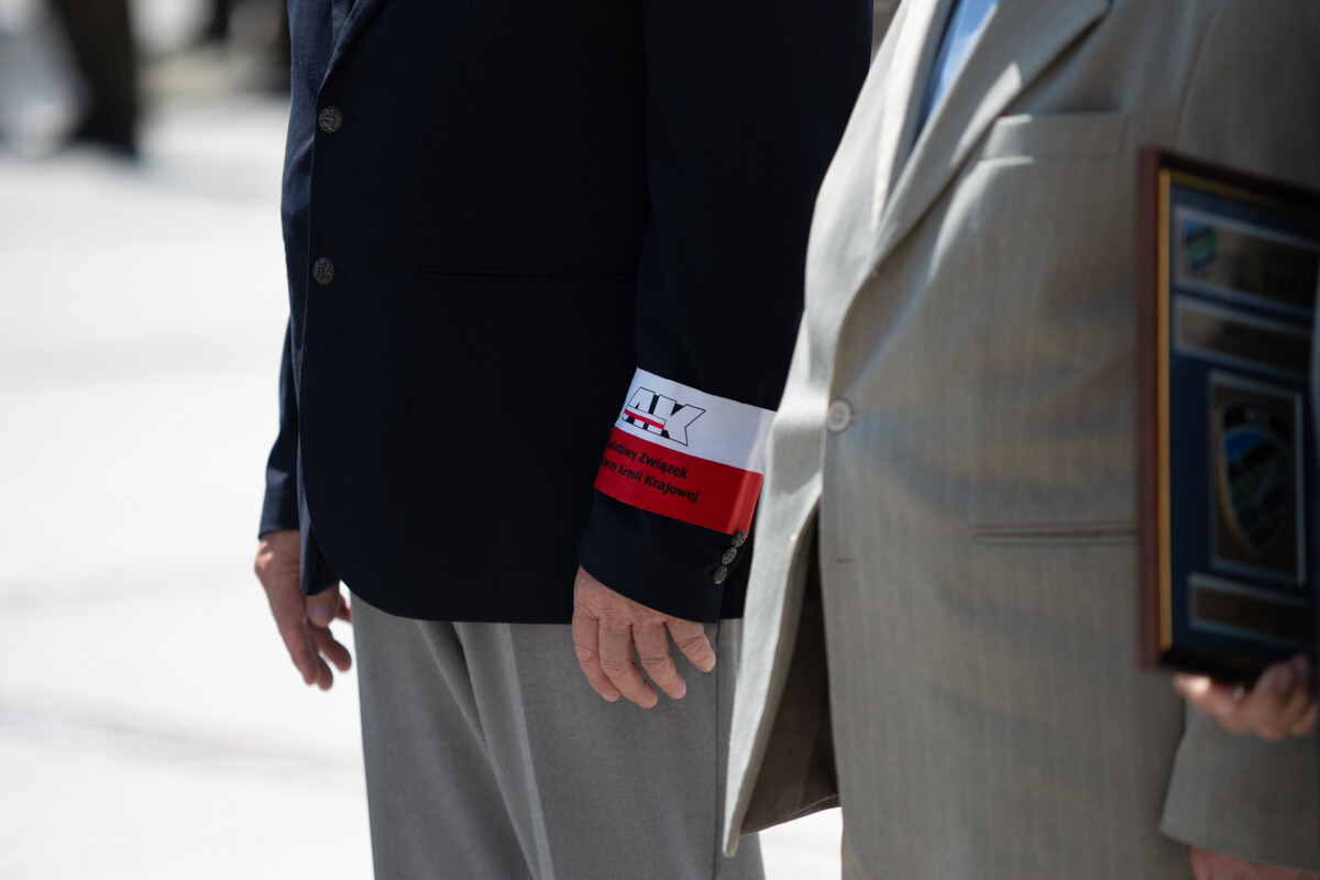 Plac Jana Pawła II w Rudzie Śląskiej był miejscem uroczystego apelu WCR Chorzów z okazji Święta Wojska Polskiego / fot. Marek Faber