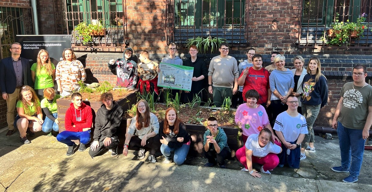 Ogród deszczowy w Zespole Szkół nr 7 w Rudzie Śląskiej. / fot. ZS nr 7