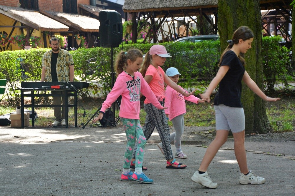 Trwa siódma edycja "Ogrodu Śniadaniowego" w  ogrodzie Miejskiego Centrum Kultury im. H. Bisty w Rudzie Śląskiej. Za nami trzecie spotkanie! 

fot. Jacek Knapik