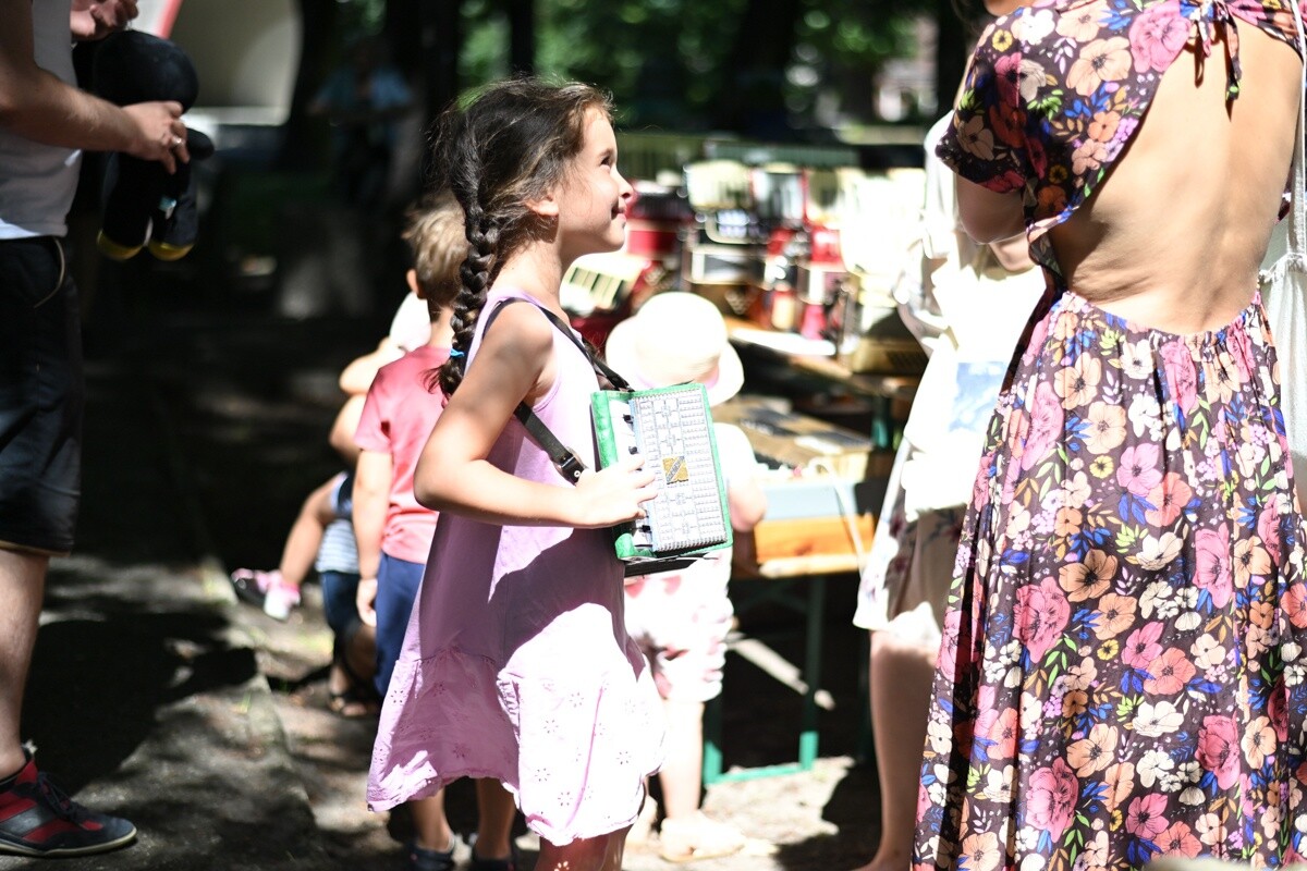 Ogród Śniadaniowy ŚTI rozpoczął jubileuszową edycję. Ruda Śląska znów bawi się w zielonym rytmie lata. / fot. Marek Faber