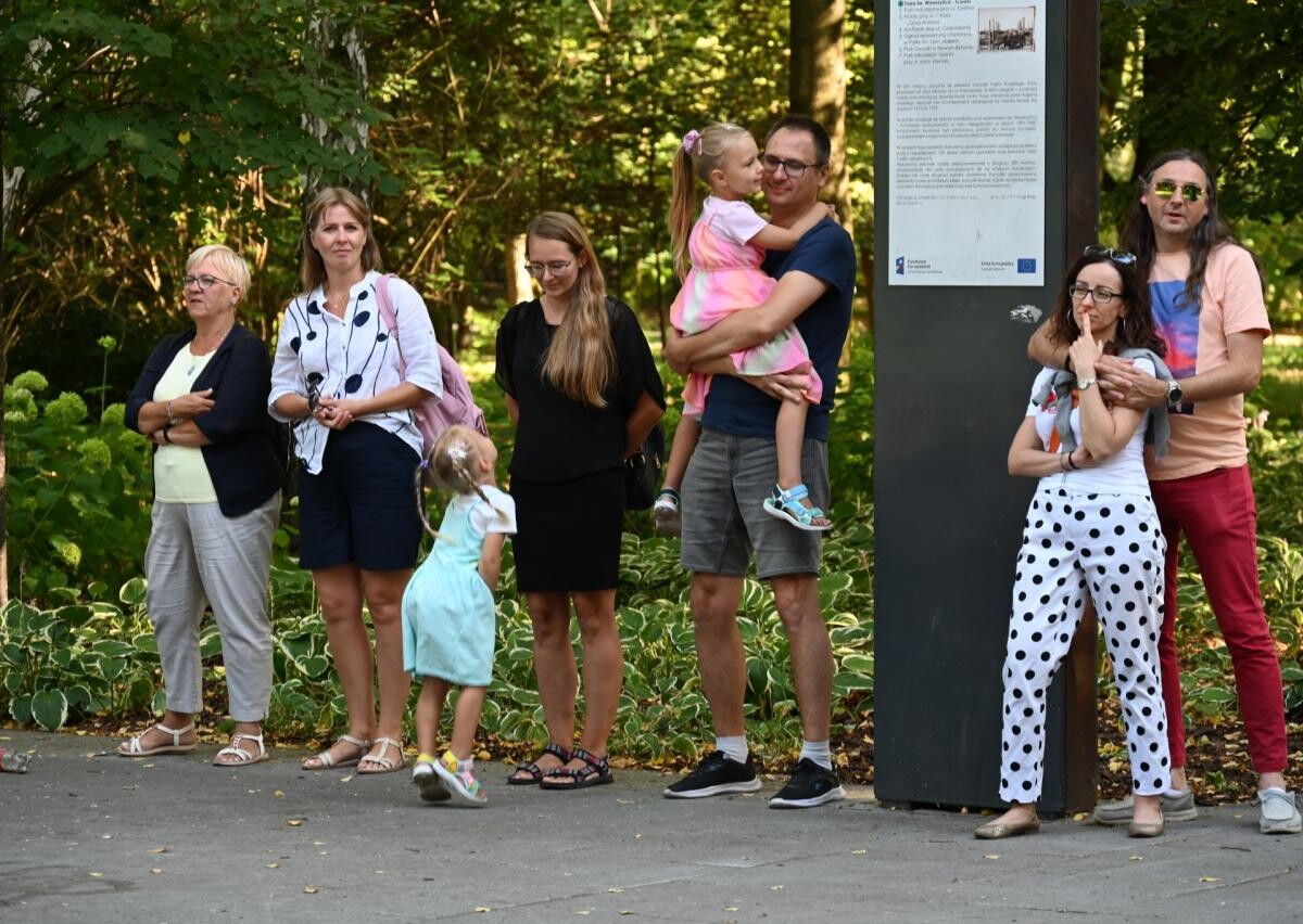 Ostatni koncert promenadowy w Rudzie Śląskiej przyciągnął mieszkańców na planty / fot. UM Ruda Śląska