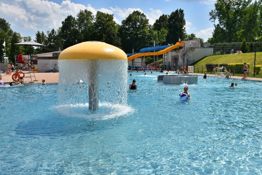 Basen letni w Rudzie Śląskiej oficjalnie otwarty! / fot. Jacek Knapik