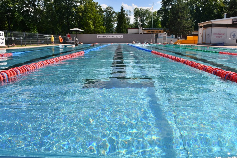 Basen letni w Rudzie Śląskiej oficjalnie otwarty! / fot. Jacek Knapik