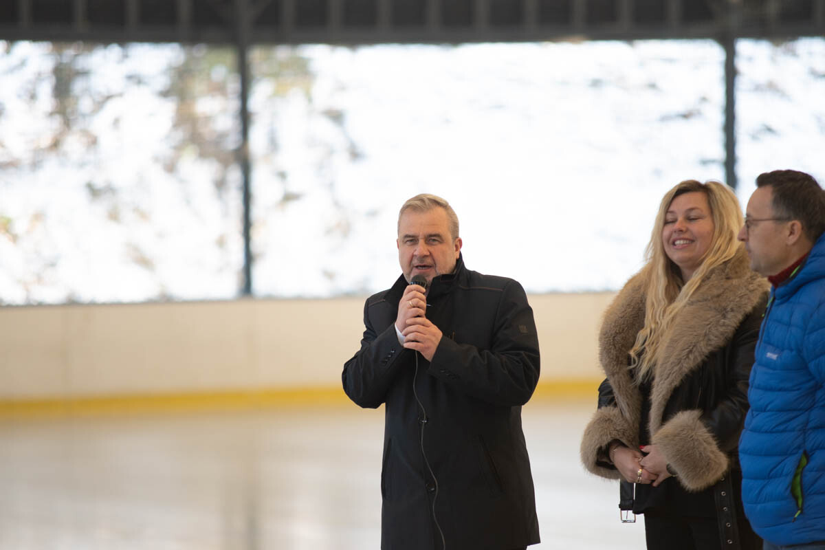 Sezon łyżwiarski oficjalnie rozpoczęty! Za nami otwarcie lodowiska na Burloch Arenie [FOTO / fot. Marek Faber