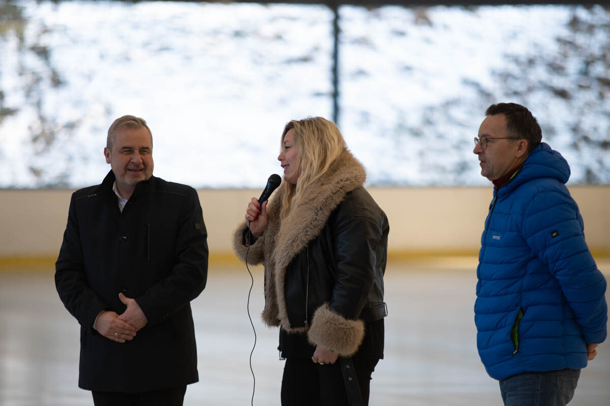 Sezon łyżwiarski oficjalnie rozpoczęty! Za nami otwarcie lodowiska na Burloch Arenie [FOTO / fot. Marek Faber