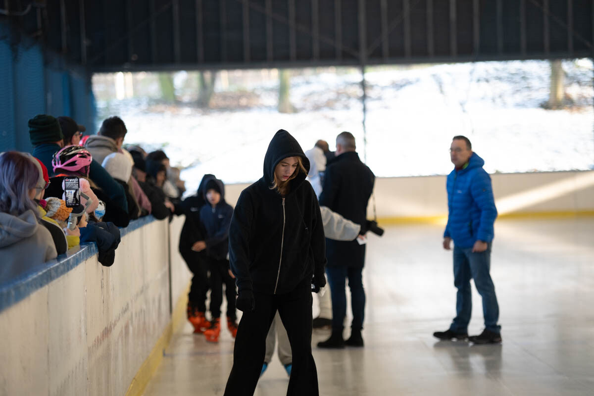 Sezon łyżwiarski oficjalnie rozpoczęty! Za nami otwarcie lodowiska na Burloch Arenie [FOTO / fot. Marek Faber