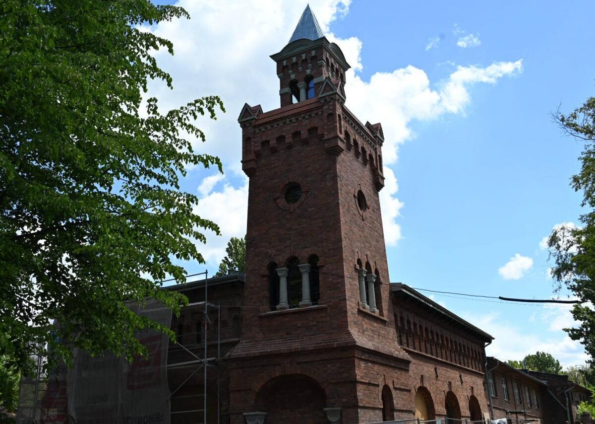 Zabytkowe mury znów tętnią życiem! Za nami oficjalne otwarcie Lokalnego Centrum Tradycji / fot. Michał Pierończyk FB