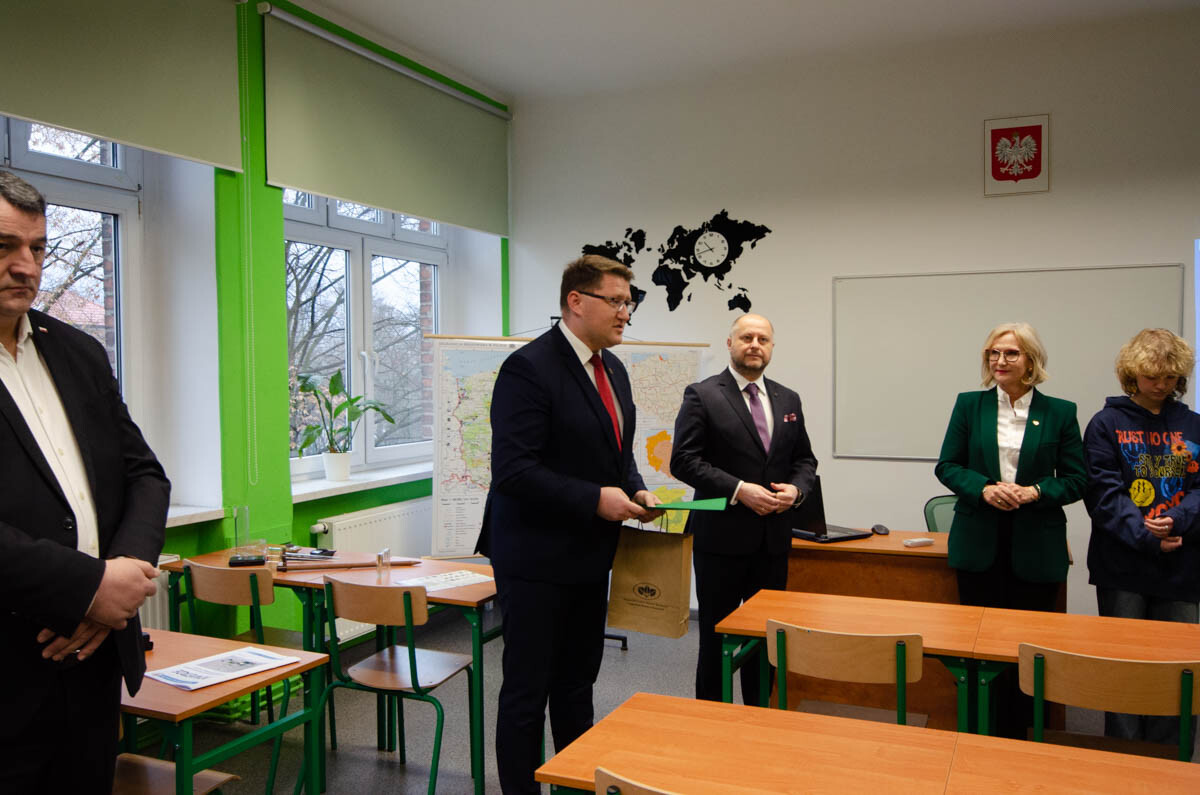 Otwarcie pracowni ekologicznej w I LO. / fot. Marek Faber