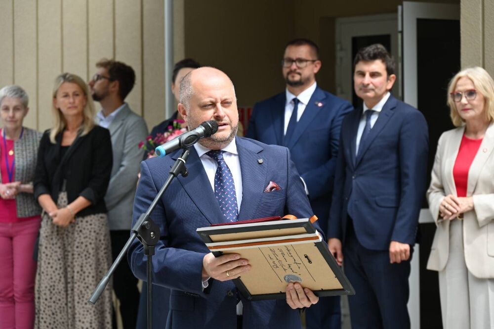 Za nami oficjalne otwarcie nowej siedziby pogotowia ratunkowego/fot. FB Michał Pierończyk