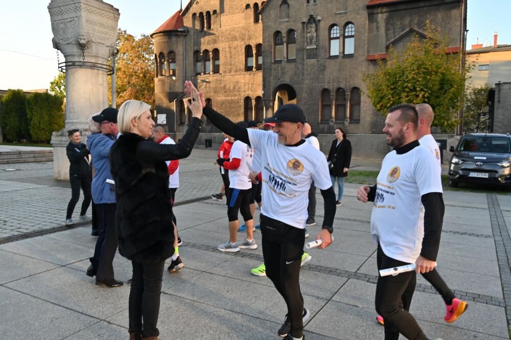 XXXVI Śląska Pielgrzymka Biegowa zakończona!/fot. FB Anna Krzysteczko, UM Ruda Śląska, FB Sandomierz - Królewskie Miasto