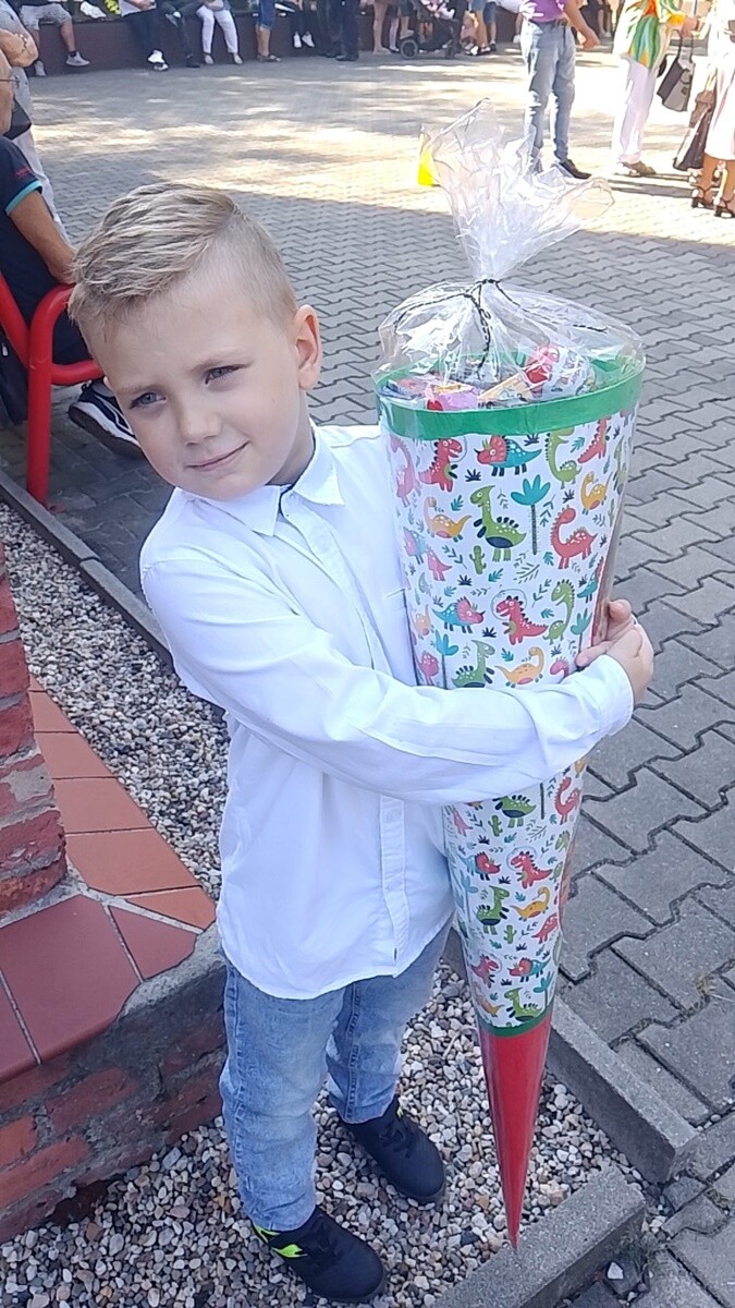 Pierwszy dzień w szkole to sprawa niebanalna – nowe miejsce, nowi znajomi, nauczyciele!