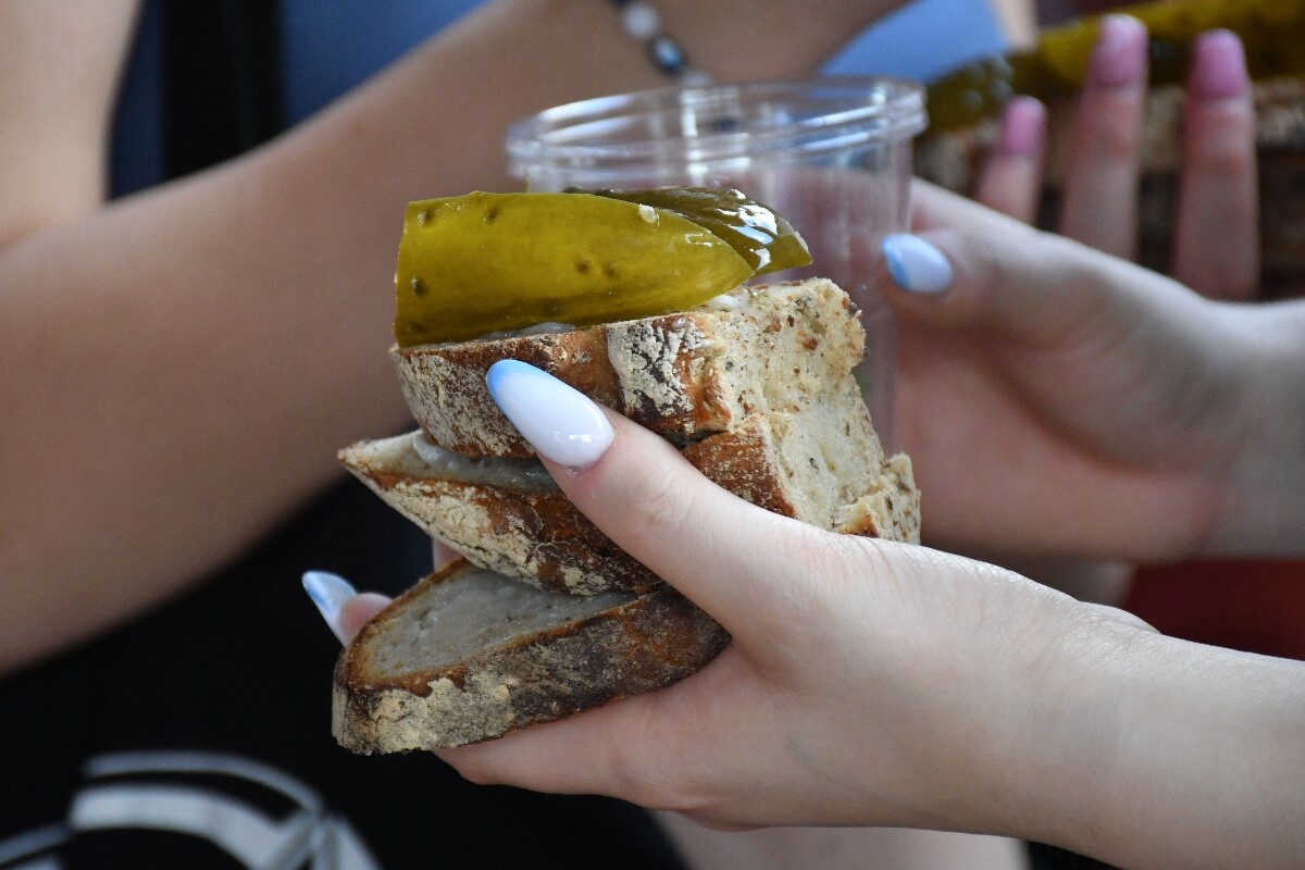 Znów zapachniało chlebem w Rudzie! Przy zabytkowym piekaroku odbył się piknik wiosenny. 

fot. Jacek Knapik