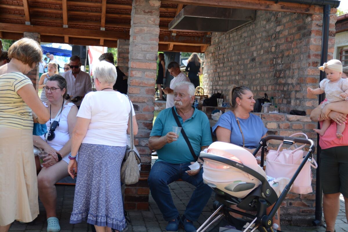 Za nami Muzyczny Piknik przy rudzkim Piekaroku! Wydarzenie obfitowało w wiele atrakcji, a to wszystko w okolicy ostatniego w regionie czynnego pieca chlebowego — zabytkowego "Piekaroka". / fot. Marek Faber