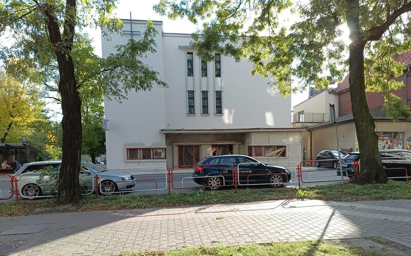 Ponowne otwarcie Kina Patria już w ten weekend. Nadal trwa remont elewacji budynku