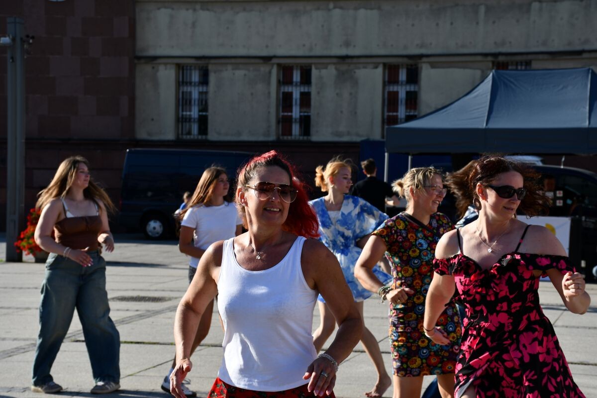 W niedzielne popołudnie, 29 czerwca na rudzkim rynku w dzielnicy Nowy Bytom odbyła się wyjątkowa taneczna zabawa!