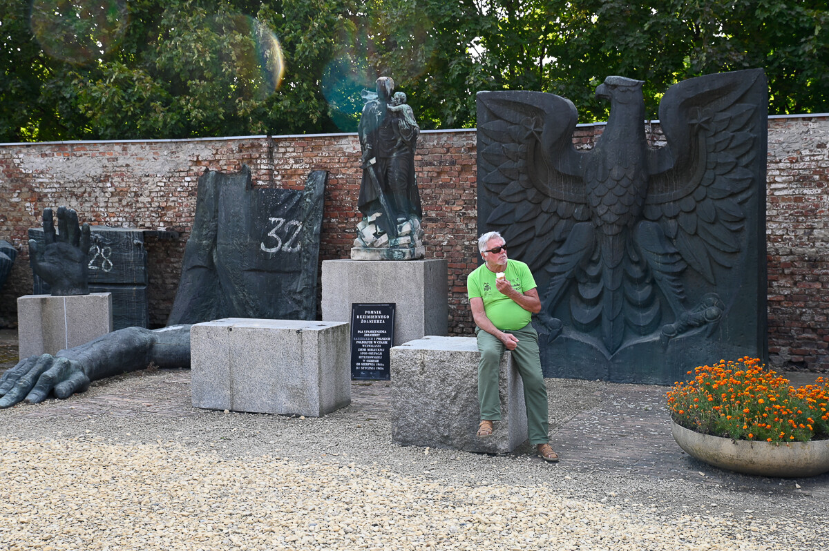 7 września w Muzeum Historii Polski Ludowej odbyła się impreza z okazji końca lata, połączona ze zlotem pojazdów minionej epoki. / fot. Magdalena Ruda