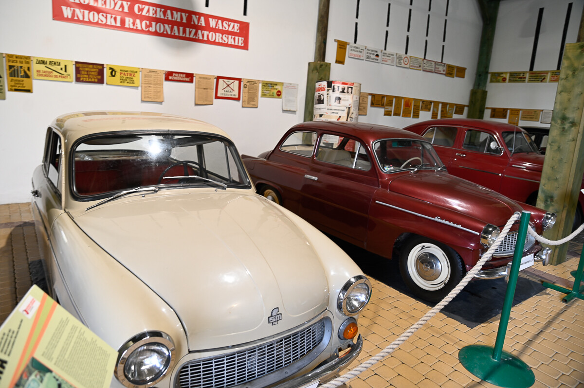 7 września w Muzeum Historii Polski Ludowej odbyła się impreza z okazji końca lata, połączona ze zlotem pojazdów minionej epoki. / fot. Magdalena Ruda