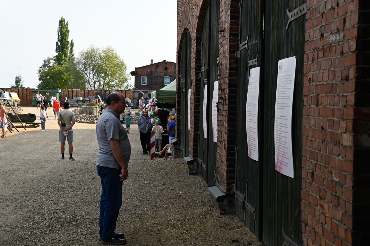 7 września w Muzeum Historii Polski Ludowej odbyła się impreza z okazji końca lata, połączona ze zlotem pojazdów minionej epoki. / fot. Magdalena Ruda