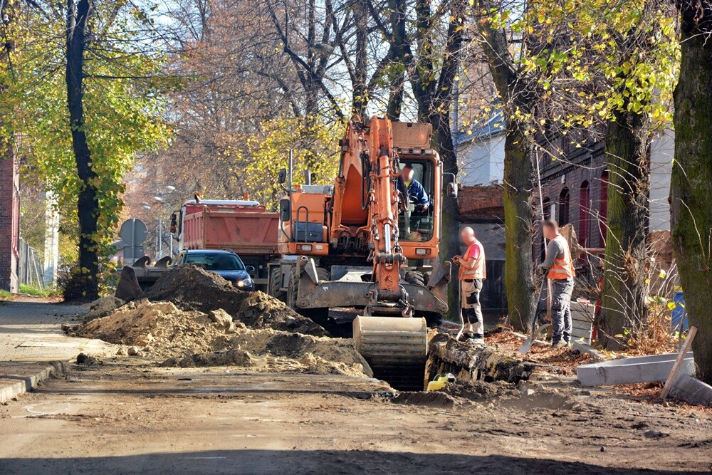 Od jesieni ubiegłego roku trwa modernizacja ul. Janasa w dzielnicy Ruda. Aktualnie trwa przebudowa kanalizacji na ostatnim fragmencie tej ulicy. Na jakim etapie są prace?

fot. Jacek Knapik