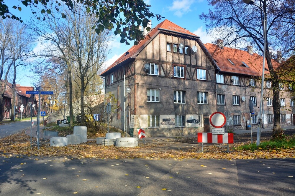 Od jesieni ubiegłego roku trwa modernizacja ul. Janasa w dzielnicy Ruda. Aktualnie trwa przebudowa kanalizacji na ostatnim fragmencie tej ulicy. Na jakim etapie są prace?

fot. Jacek Knapik