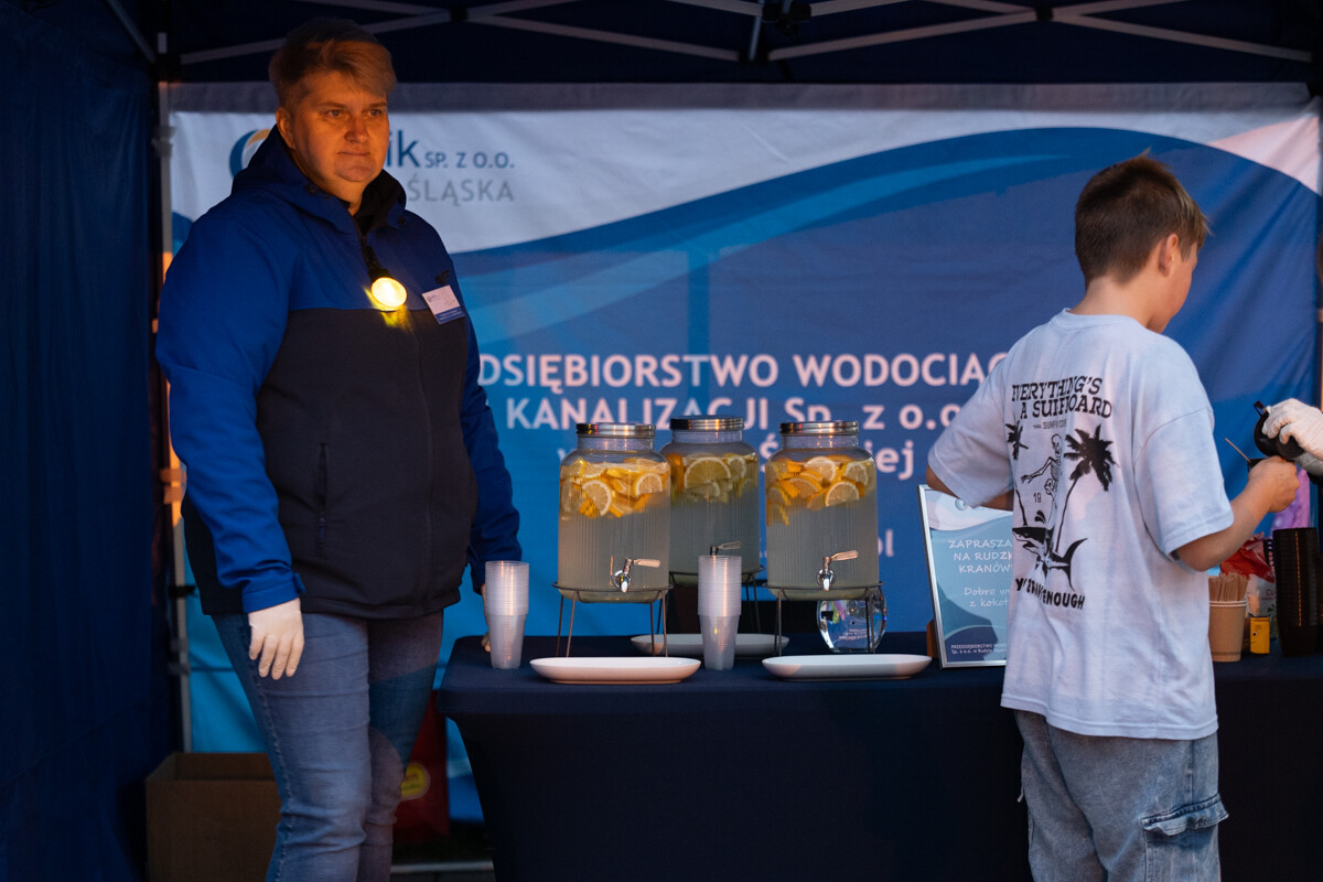 Rolkarze podbili Rudę Śląską! Nocny przejazd pełen świateł i muzyki. / fot. Marek Faber