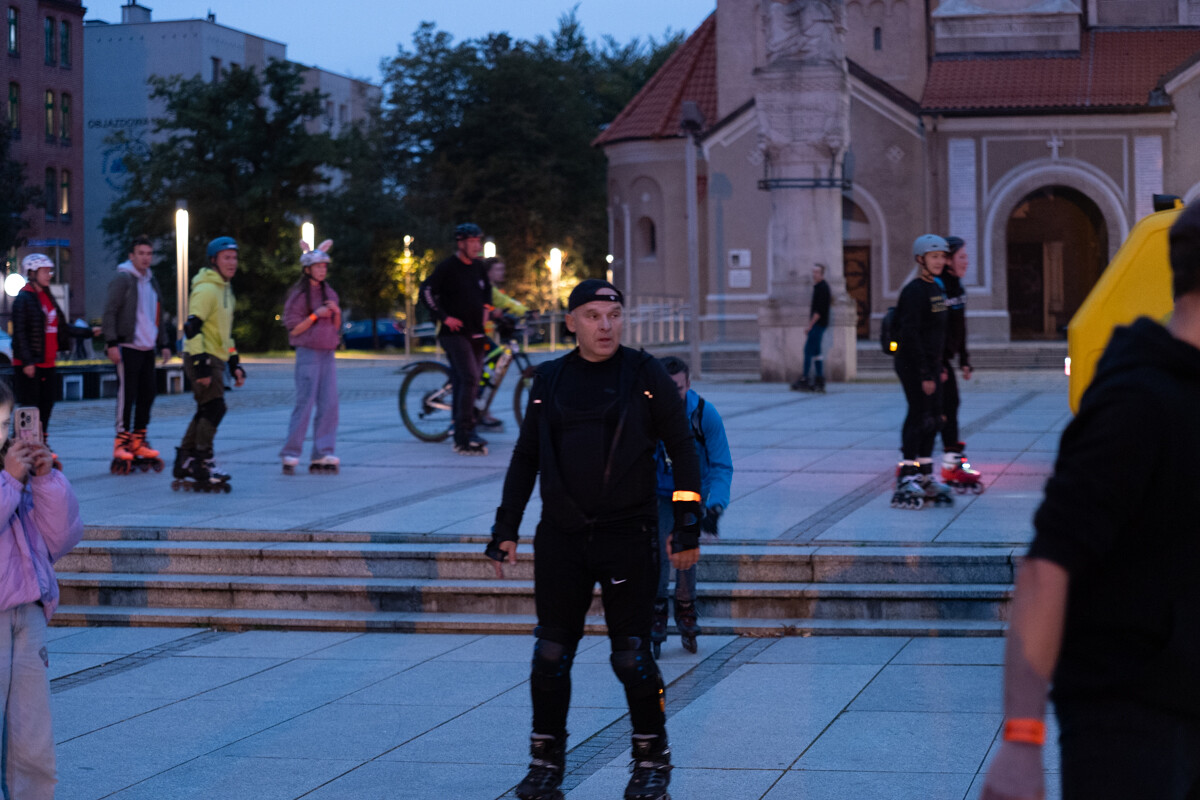 Rolkarze podbili Rudę Śląską! Nocny przejazd pełen świateł i muzyki. / fot. Marek Faber