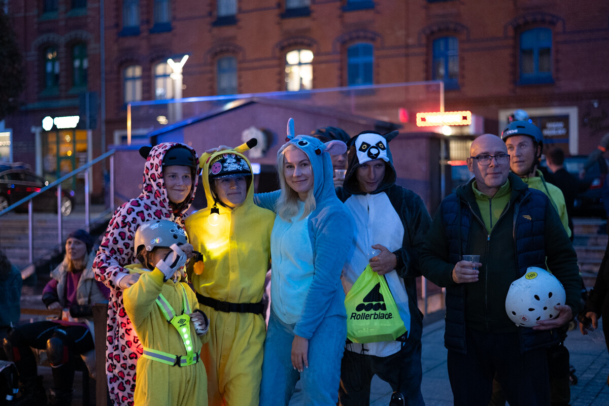 Rolkarze podbili Rudę Śląską! Nocny przejazd pełen świateł i muzyki. / fot. Marek Faber