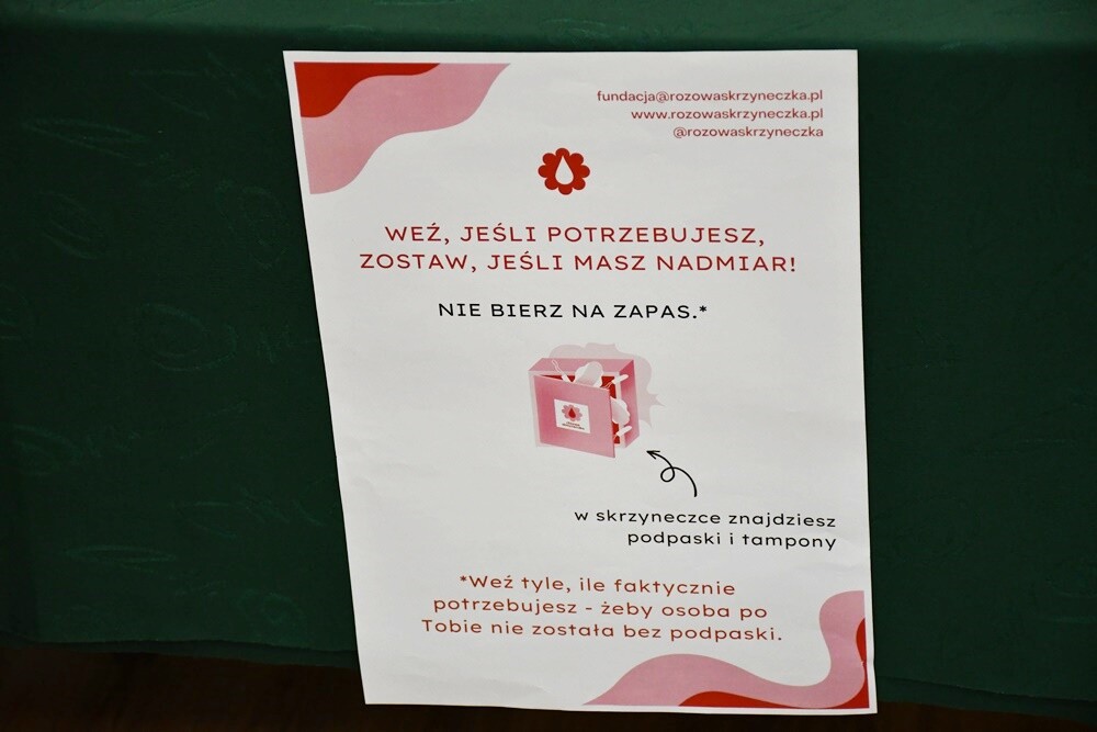 "Różowe Skrzyneczki" w rudzkich szkołach – walka z tabu menstruacyjnym