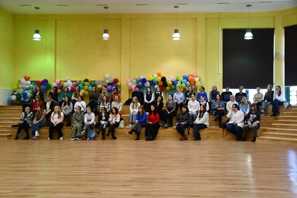 "Różowe Skrzyneczki" w rudzkich szkołach – walka z tabu menstruacyjnym