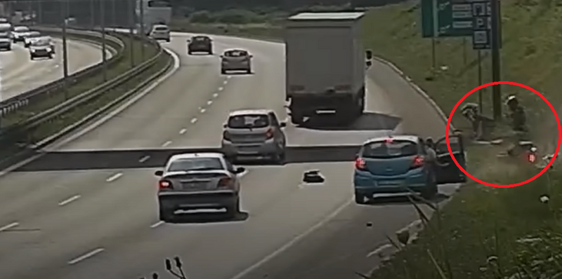 Ruda Śląska: Motocyklista wypadł z drogi na "zakręcie mistrzów" [WIDEO]