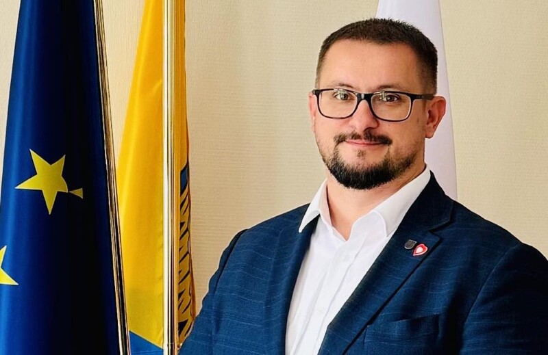 „Ruda Śląska stoi przed szeregiem wyzwań” – wywiad z radnym Arkadiuszem Pilarzem