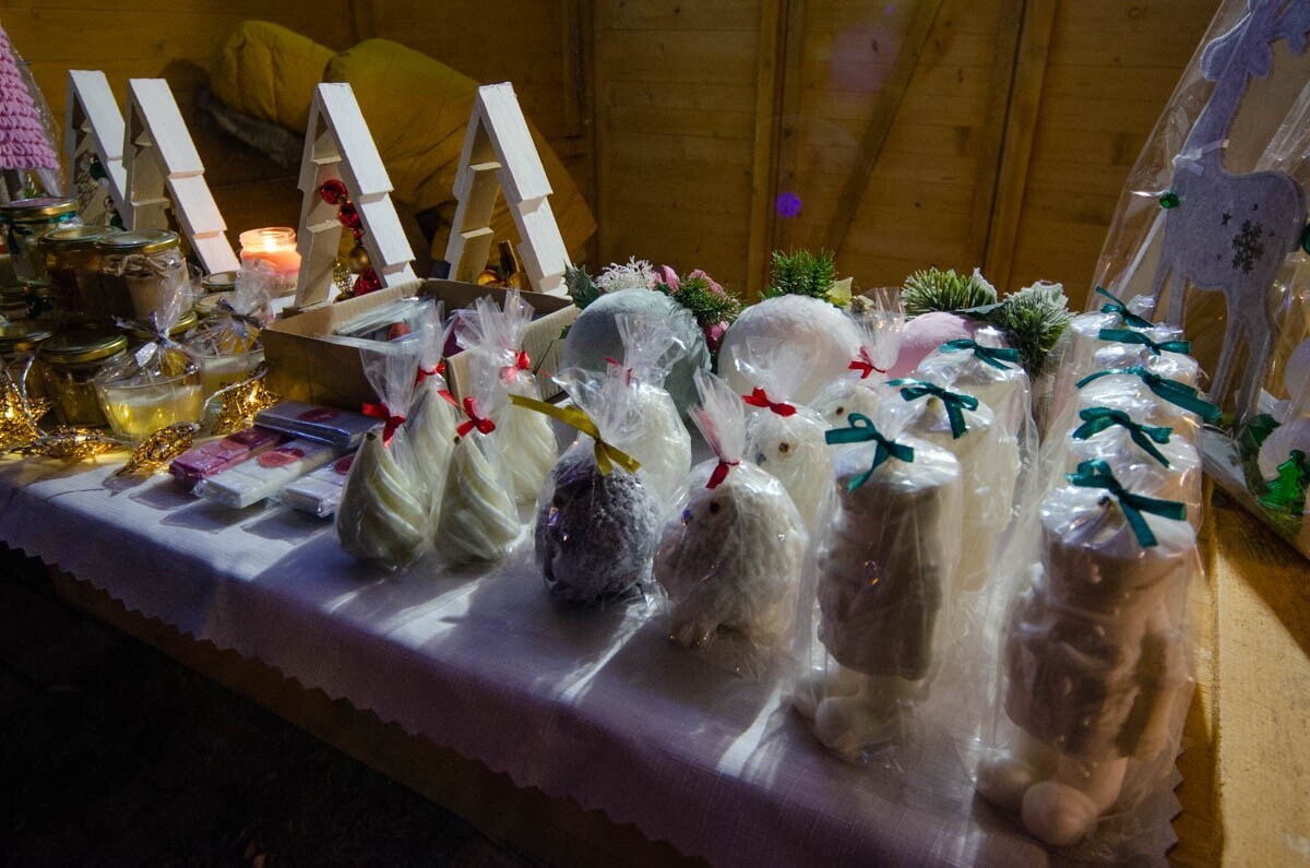 Świąteczna atmosfera w sercu Rudy Śląskiej – Jarmark Świąteczny przyciąga tłumy/ fot. Marek i Krzysztof Faber