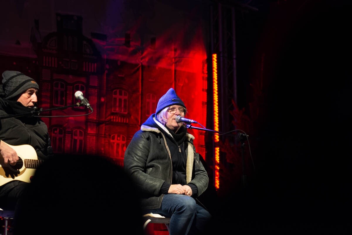 Świąteczna atmosfera w sercu Rudy Śląskiej – Jarmark Świąteczny przyciąga tłumy/ fot. Marek i Krzysztof Faber