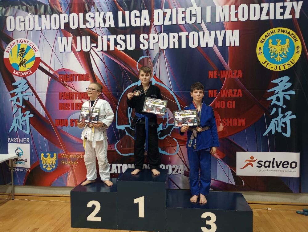 Rudzkie kluby z medalami/fot. KTJ MMA Team, Nelsonek
