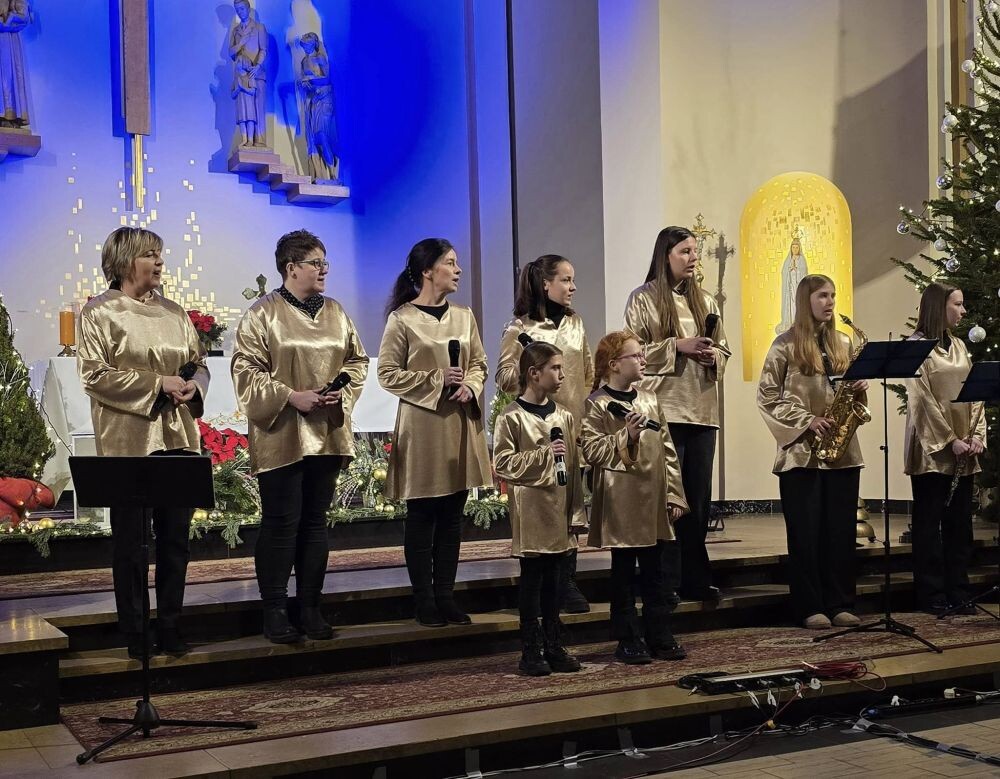 Rudzkie Spotkanie Kolędowe w kościele pw. Ducha Świętego w Czarnym Lesie/fot. FB Jacek Morek, FB Dorota Tobiszowska