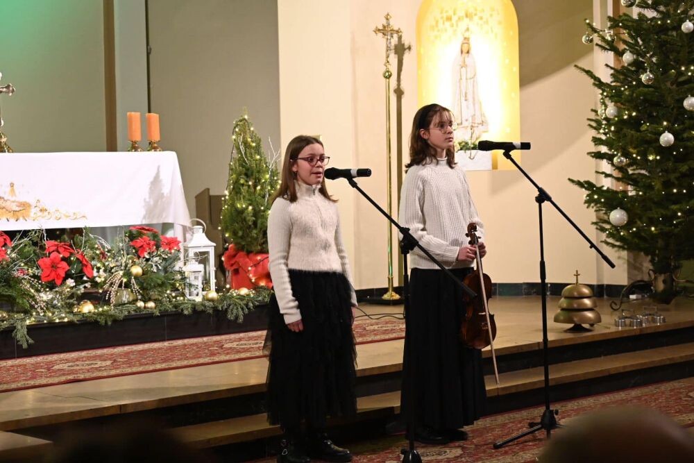 Rudzkie Spotkanie Kolędowe w kościele pw. Ducha Świętego w Czarnym Lesie/fot. FB Jacek Morek, FB Dorota Tobiszowska