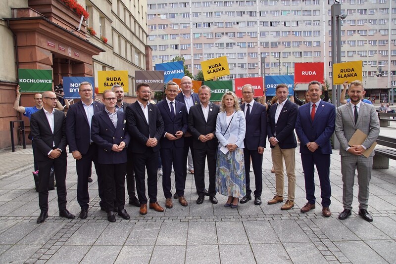 Samorządowcy oraz parlamentarzyści ogłosili swoje poparcie dla Krzysztofa Mejera