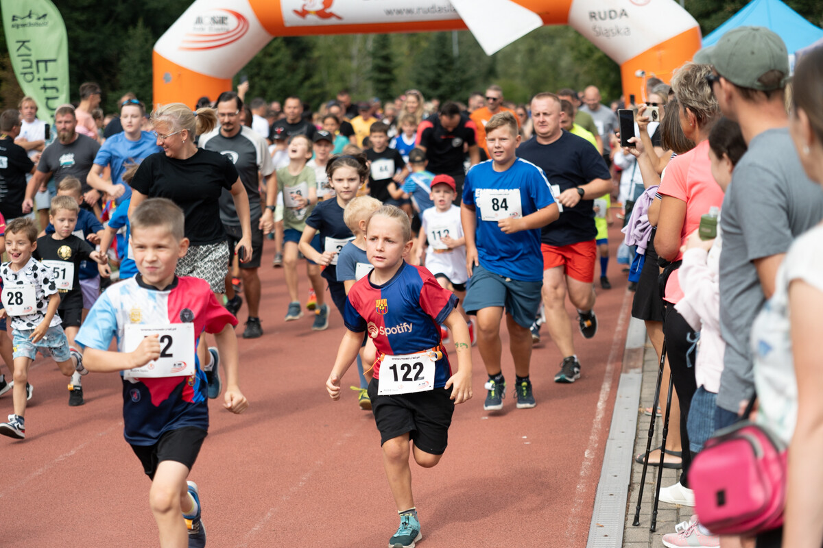 Rudzcy biegacze jak zawsze w formie! Za nami sierpniowy Bieg Wiewiórki [ZDJĘCIA] / fot. Marek i Krzysztof Faber