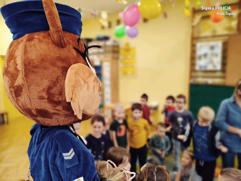 Sierżant Ruda z kolejną wizytą u rudzkich przedszkolaków