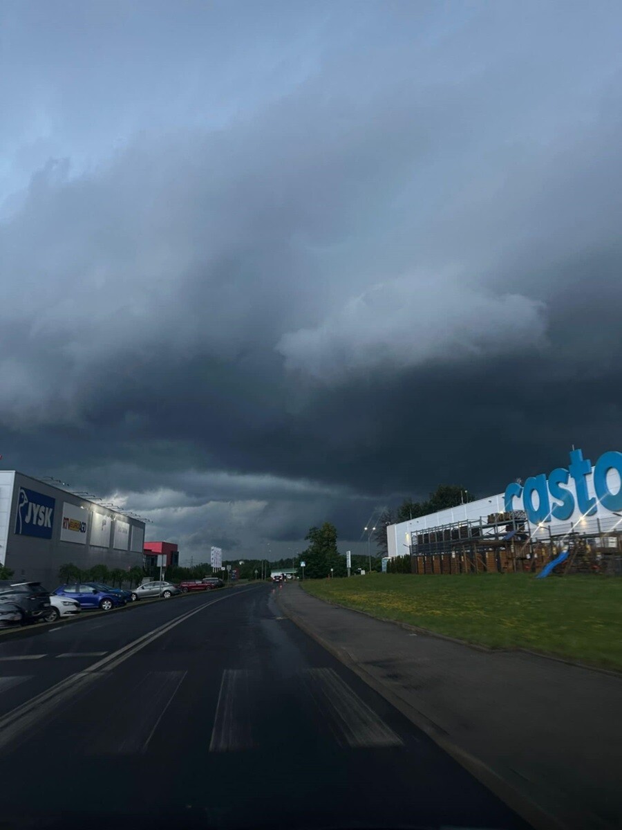 Skutki burzy w Rudzie Śląskiej.