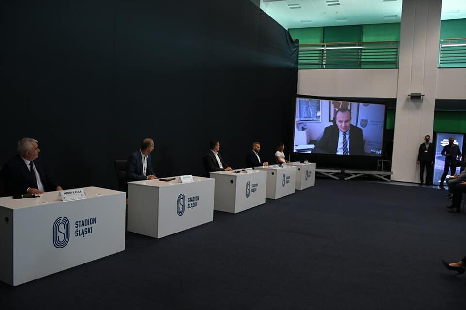 Sejmik Województwa i Zarząd Województwa wychodząc naprzeciw potrzebom klubów sportowych z regionu, ogłasza otwarty konkurs ofert na zadania publiczne, w ramach wspierania przedsięwzięć z zakresu upowszechniania kultury fizycznej dzieci i młodzieży.
