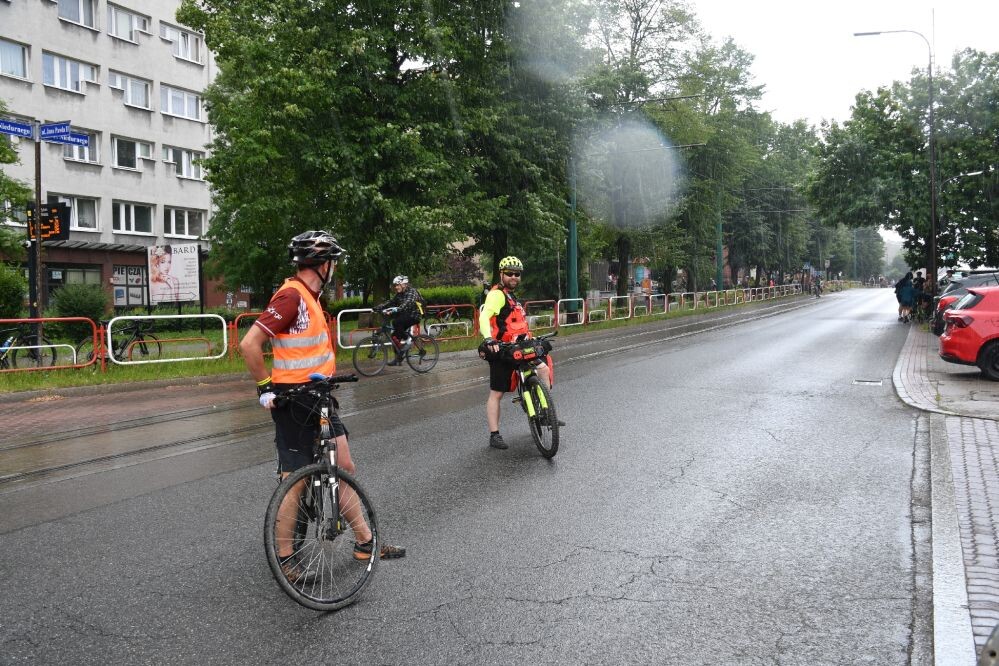 W niedzielę, 18 czerwca na placu Jana Pawła II w Rudzie Śląskiej roiło się od fanów dwóch kółek!/fot. Jacek Knapik
